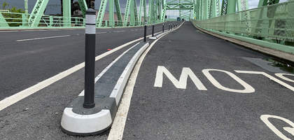 Jislon_RediPave_Splitter_Island_Jislon_Pole_Cone_Rediweld_Traffic