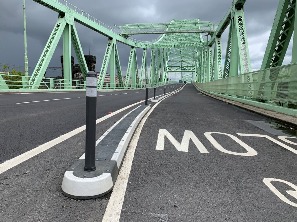 400 mm splitter island with bollards installed on a bridge carriageway